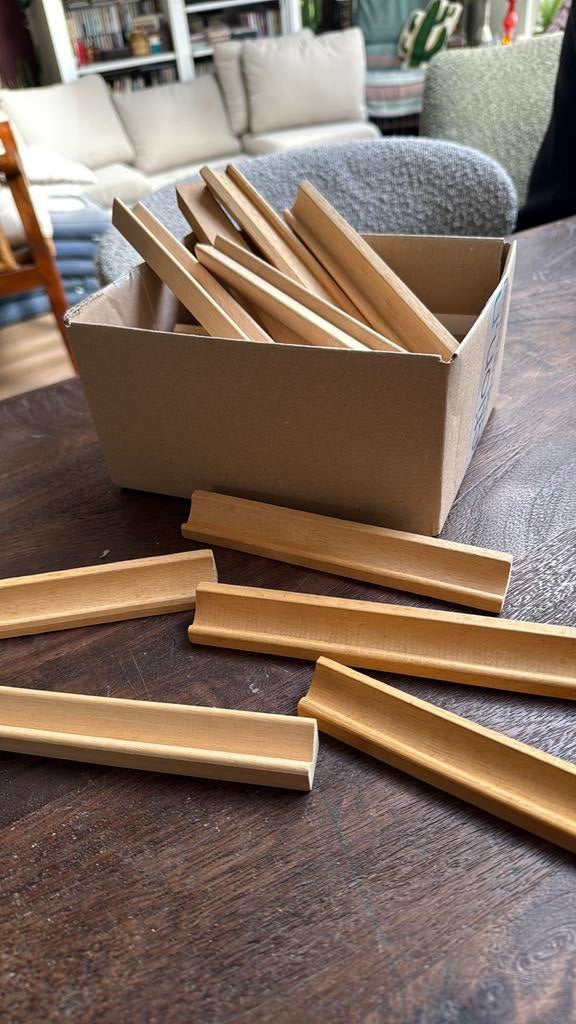 Doosje 20stuks scrabble plankjes, Hobby en Vrije tijd, Knutselen, Ophalen of Verzenden, Zo goed als nieuw