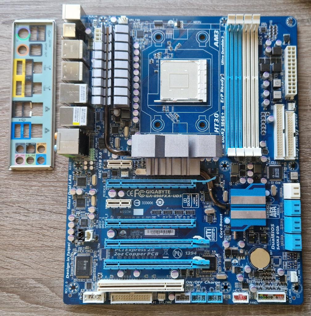 Gigabyte GA-890FXA-UD5 moederbord, Computers en Software, Moederborden, DDR3, Ophalen of Verzenden, ATX, AMD