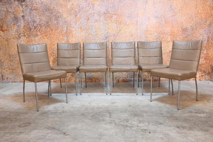 IZGS! 6 bruine/taupekleurige leren Bert Plantagie stoelen, Huis en Inrichting, Stoelen, Zo goed als nieuw, Vijf, Zes of meer stoelen