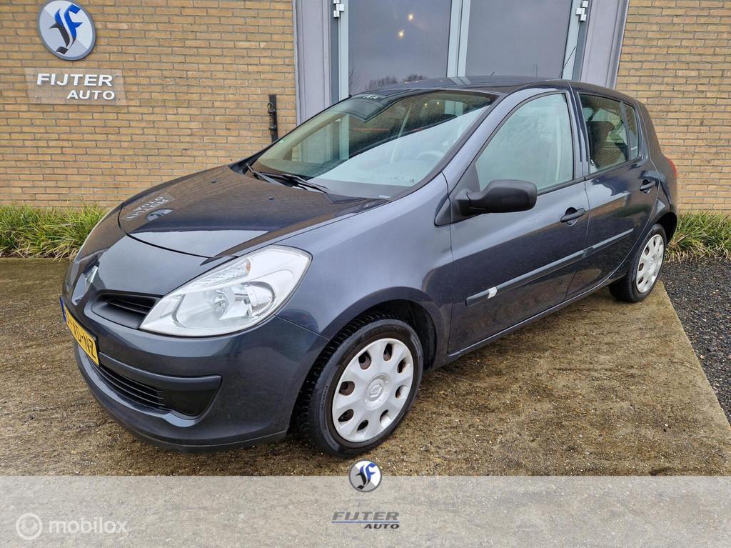 Renault Clio 1.2-16V Dynamique 5Drs Airco, Auto's, Voorwielaandrijving, 535 kg, Gebruikt, 4 cilinders