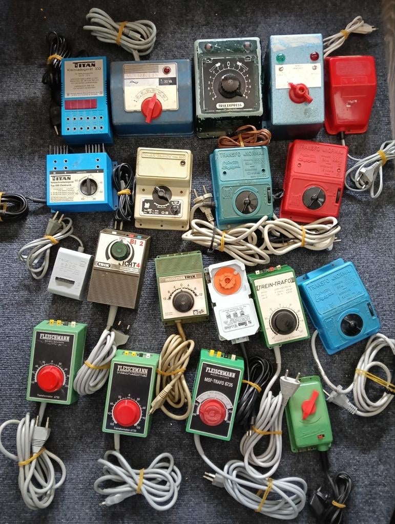 Trafo's voor modeltrein, Hobby en Vrije tijd, Modeltreinen | H0, Gebruikt, Transformator of Voeding, Gelijkstroom, Overige merken