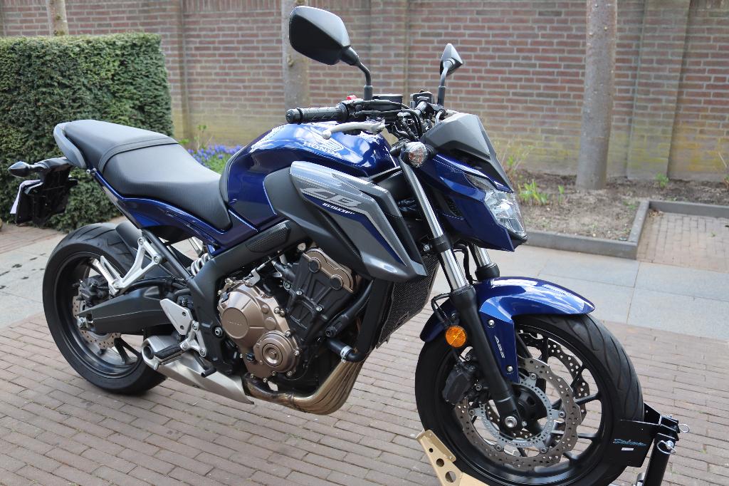 Honda CB650F - A2 Mogelijk!, Honda, 4 cilinders, Motorrijbewijs A, Meer dan 35 kW