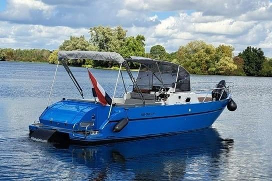 Cabin sloep - tender aluminium 8,50 x 2,55, Watersport en Boten, Sloepen, Binnenboordmotor, 6 meter of meer, Diesel, Aluminium