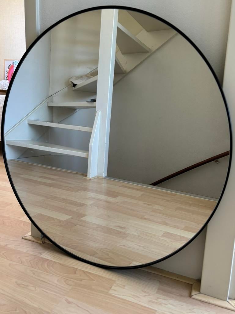 Ronde spiegel LINDBYN Ikea, Huis en Inrichting, Woonaccessoires | Spiegels, Minder dan 50 cm, Rond, Ophalen of Verzenden, Zo goed als nieuw