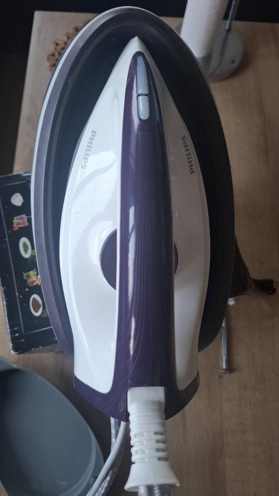 Philips strijkijzer, Witgoed en Apparatuur, Strijkijzers en Strijkplanken, Ophalen of Verzenden, Zo goed als nieuw, Strijkijzer met snoer