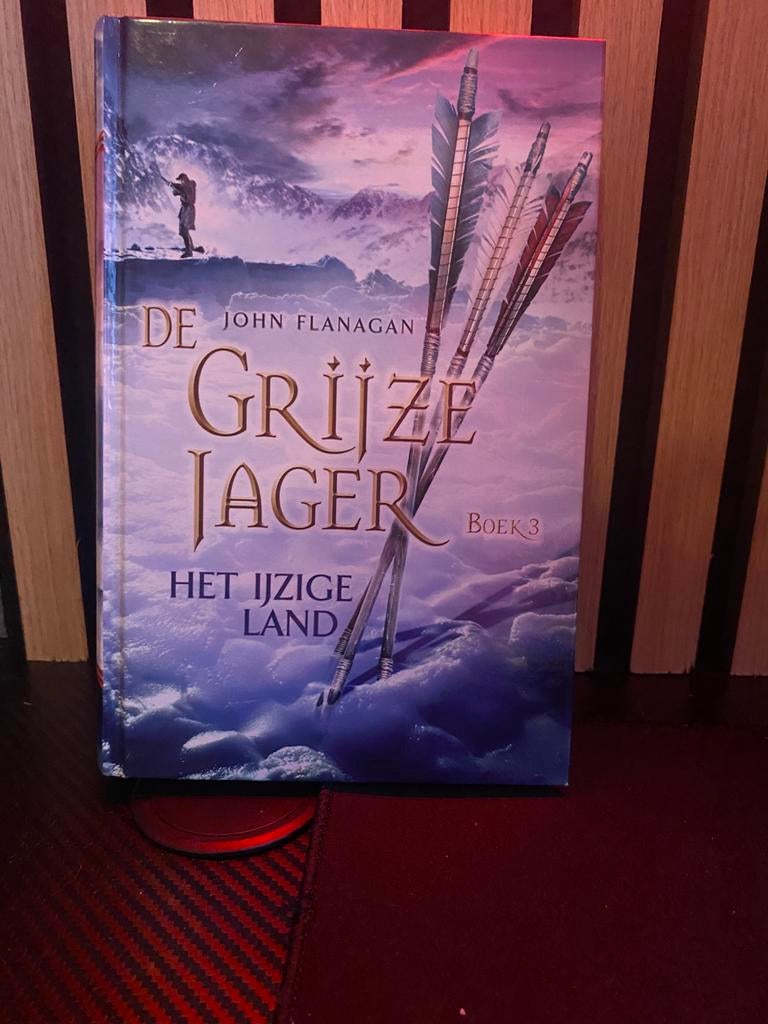 De grijze jager het ijzige land, Ophalen, Gelezen