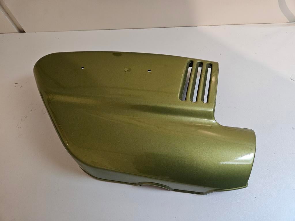 SUZUKI GT550 SIDE COVER NOS, Ophalen of Verzenden, Nieuw