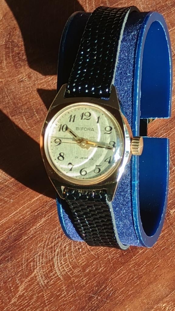 Bifora handopwinder 17 jewels, Ophalen of Verzenden, Staal, Overige merken, 1960 of later