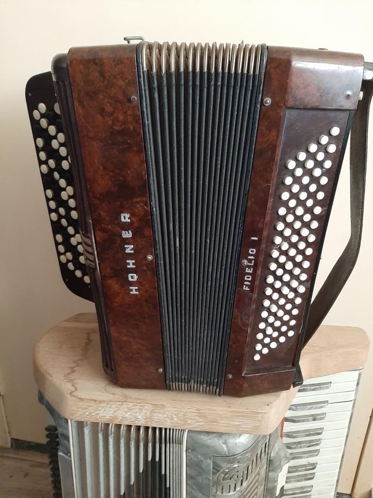 Playback accordeon, Muziek en Instrumenten, Accordeons, Gebruikt, Met riemen, Ophalen of Verzenden, Knopaccordeon