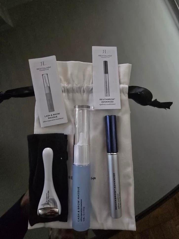 Revitalash Cosmetics wimper en wenkbrauwverzorging, Ophalen of Verzenden, Nieuw, Zwart, Ogen