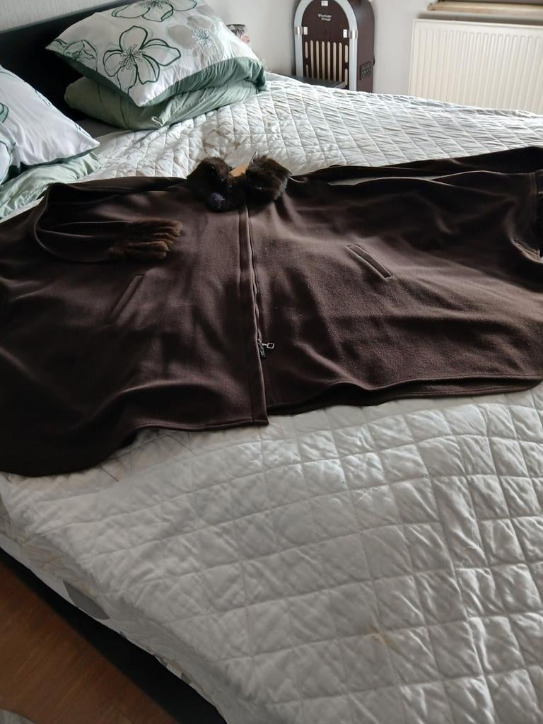 Elegante dames cape met bontkraag - Bruin, Maat 38/40 (M), Bruin, Ophalen of Verzenden, Onbekend