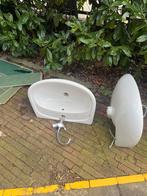 2 gebruikte wastafels gratis af te halen, Ophalen, Gebruikt, Wastafel