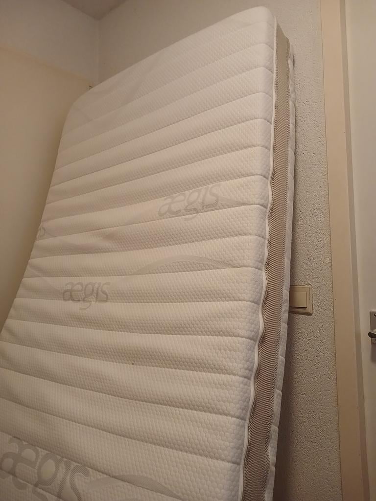 Te koop z.g.a.n. matras 90 x 200 Aegis Matras, Ophalen, Nieuw, Eenpersoons, 90 cm