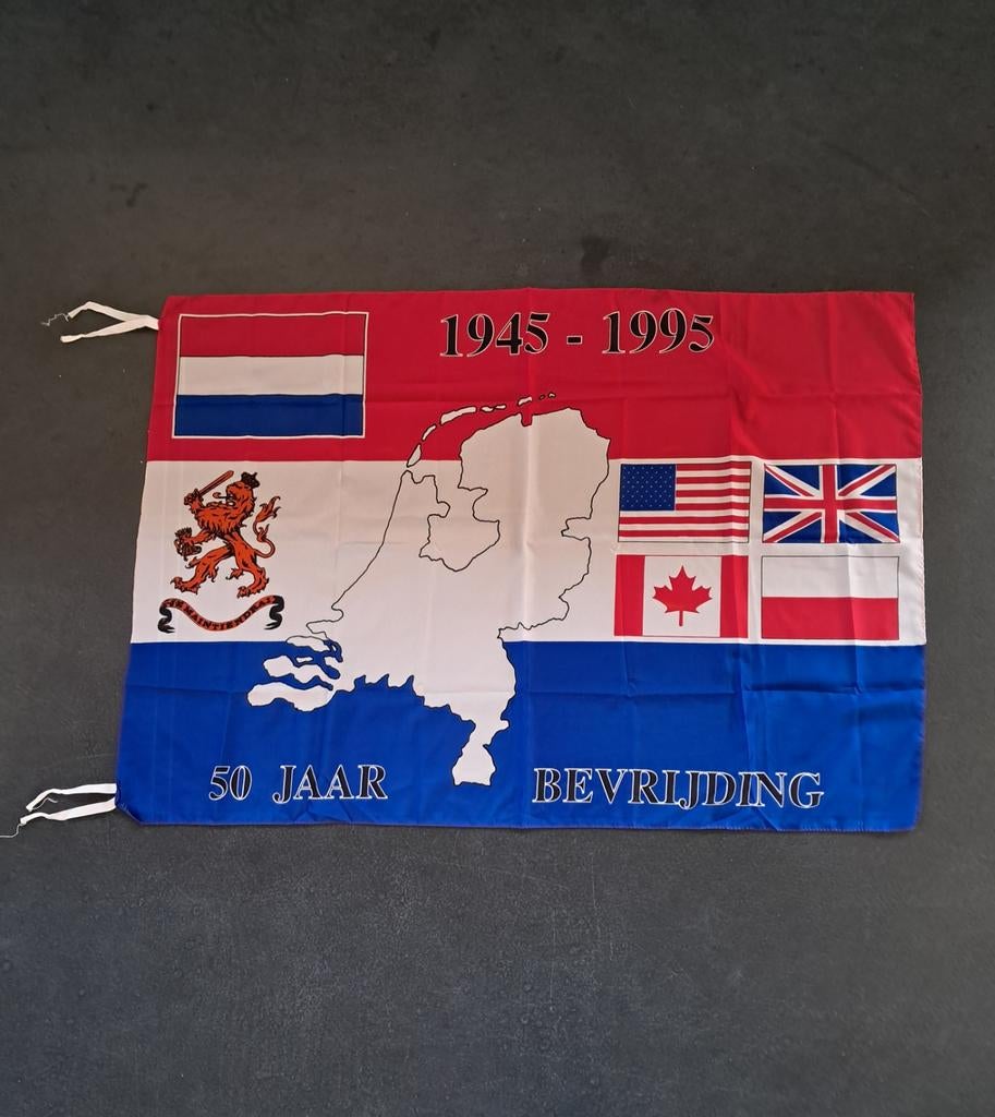 Vlag Nederland jaar Bevrijding 1945 - 1995, Ophalen of Verzenden, Nieuw
