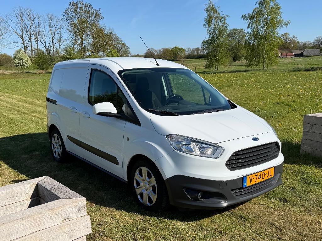 Ford Transit Courier 1.5 TDCI 95pk 2017, Auto's, Voorwielaandrijving, Stof, Wit, Origineel Nederlands