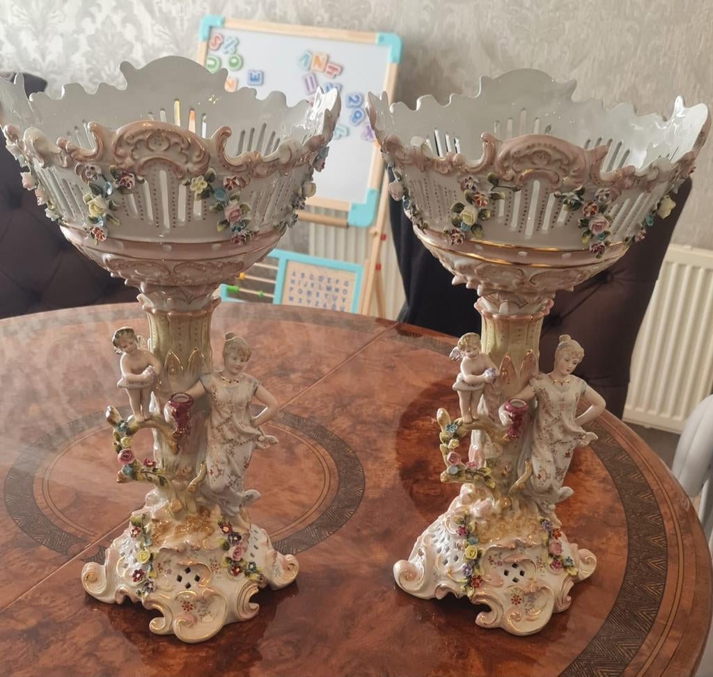 2 porseleine vazen, Ophalen of Verzenden, Koper of Brons