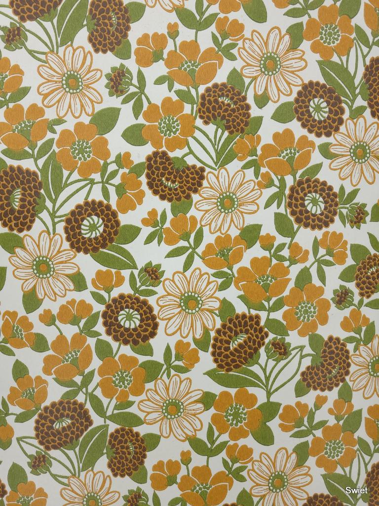 3713 bloemen behang oker groen bruin vintage swiet, Ophalen of Verzenden, 10 tot 25 m², Bruin