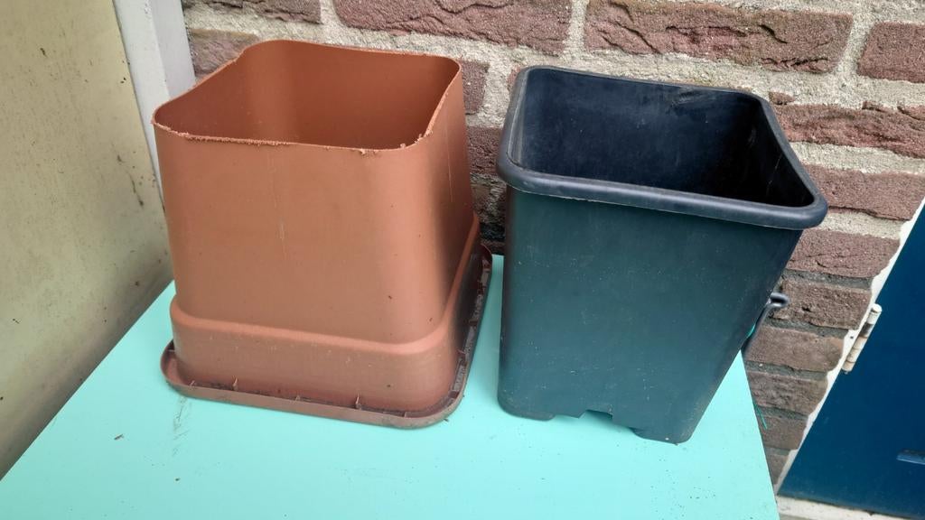 Kweekpotten voor groenten of planten, Kunststof, Nieuw, Ophalen of Verzenden, Minder dan 40 cm
