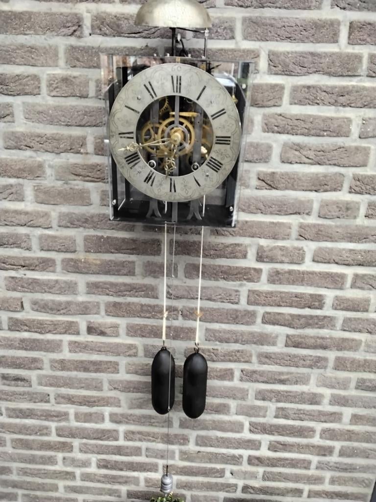 Comtoise klok in een modern jasje, Antiek en Kunst, Antiek | Klokken, Ophalen of Verzenden