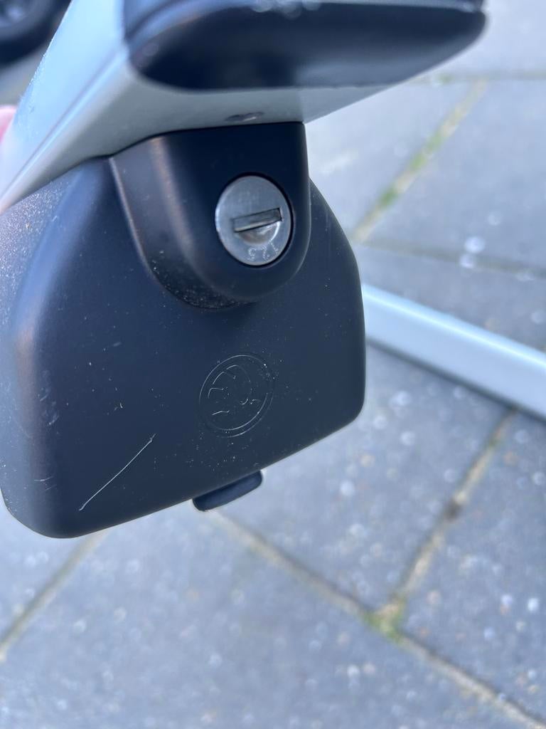Dakdragers Skoda Kamiq voor auto met dakrails., Ophalen, Gebruikt