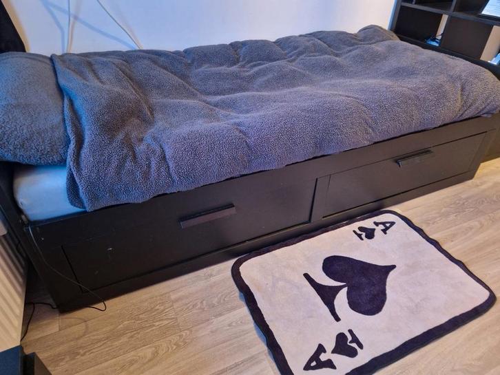 IKEA Brimnes uitschuifbaar bed met onderbed  2 jaar oud, Huis en Inrichting, Slaapkamer | Bedden, Gebruikt, Eenpersoons, 80 cm