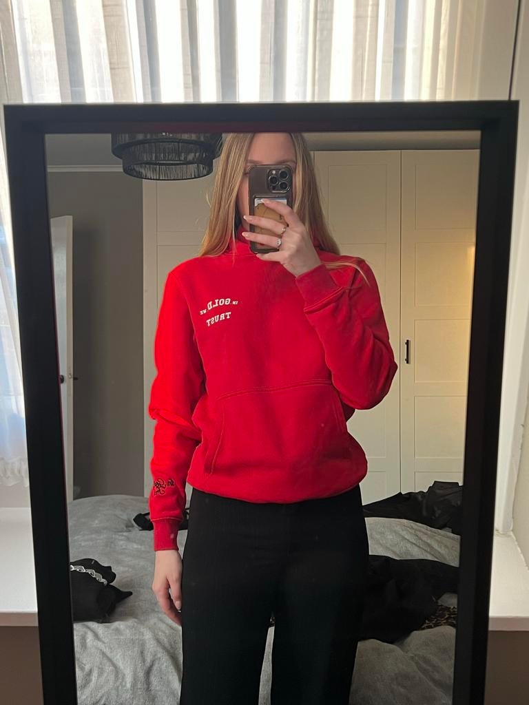 Rode Hoodie - In Gold We Trust, Kleding | Dames, Ophalen of Verzenden, Zo goed als nieuw, Maat 36 (S), Rood