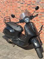 Vespa Supersport GTS 300 - Akrapovic, Particulier, Scooter