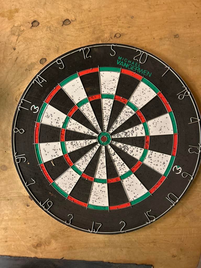 Gebruikt  dartbord, Ophalen, Gebruikt, Dartbord