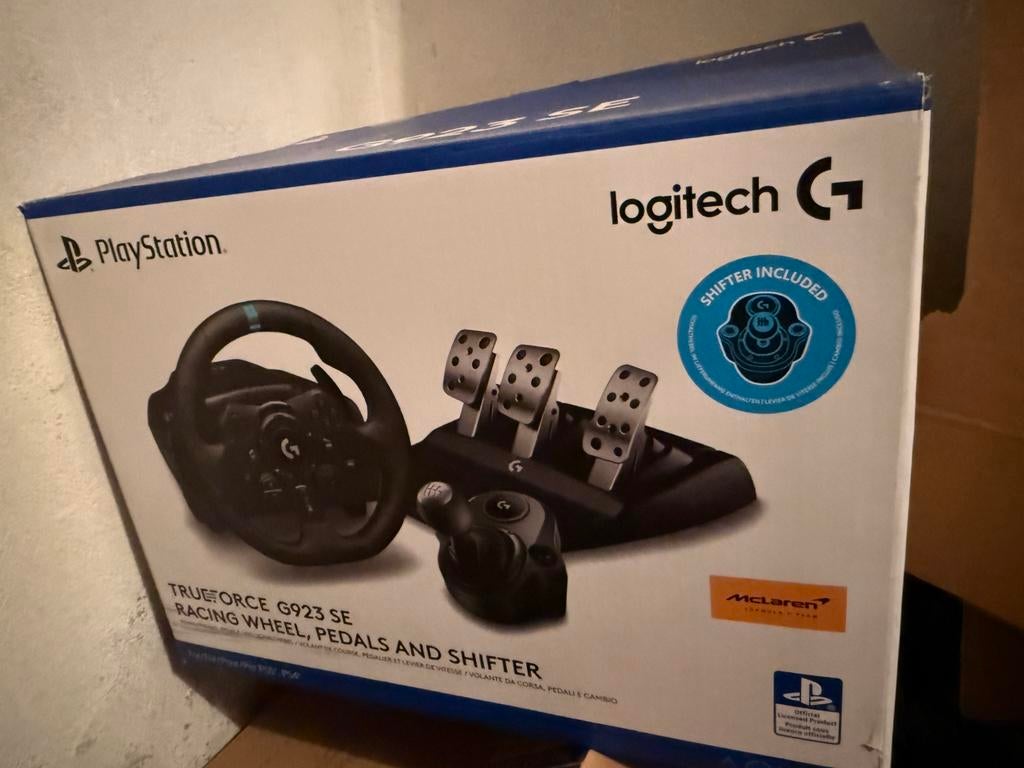 Logitech G923 + shifter + Playseat, Spelcomputers en Games, Ophalen, 1 speler, Racen en Vliegen, Zo goed als nieuw