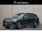 Volkswagen Tiguan 1.5 eTSI Life Edition Automaat | Navigatie, Auto's, Zwart, 4 cilinders, Leder en Stof, Zwart