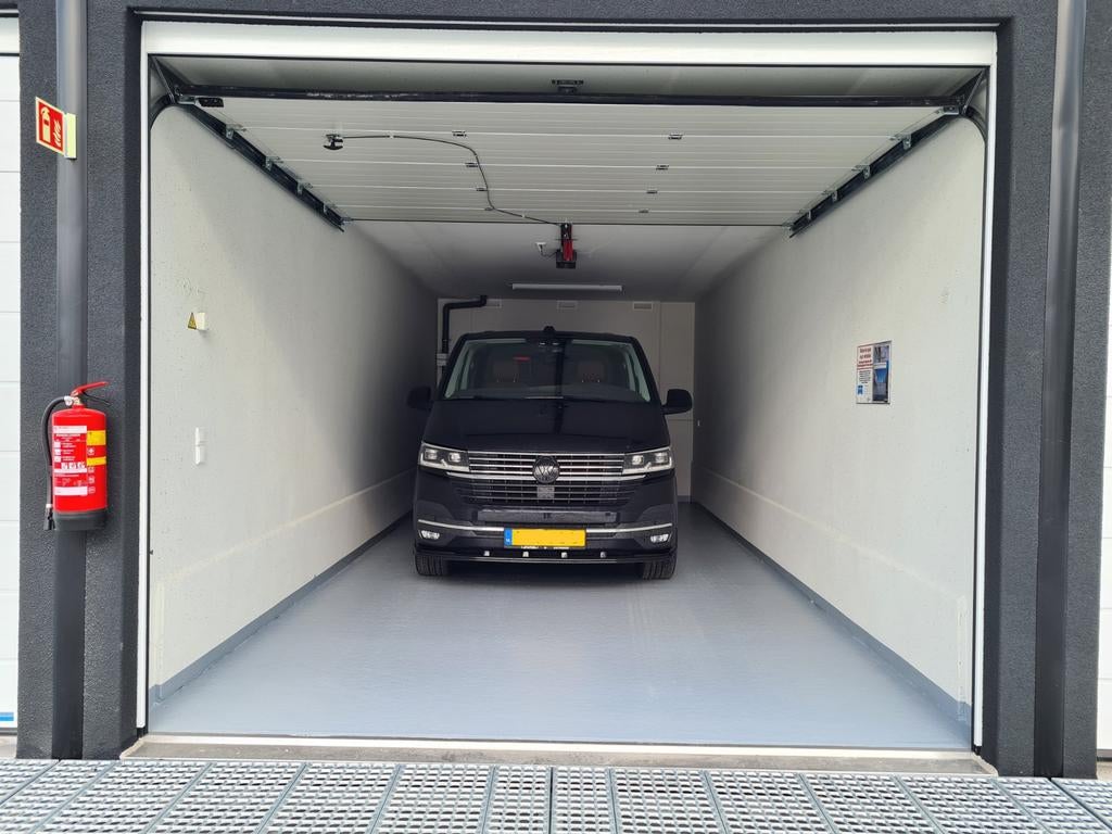 Te huur garagebox 28m2 Pijnacker, Auto diversen, Autostallingen en Garages