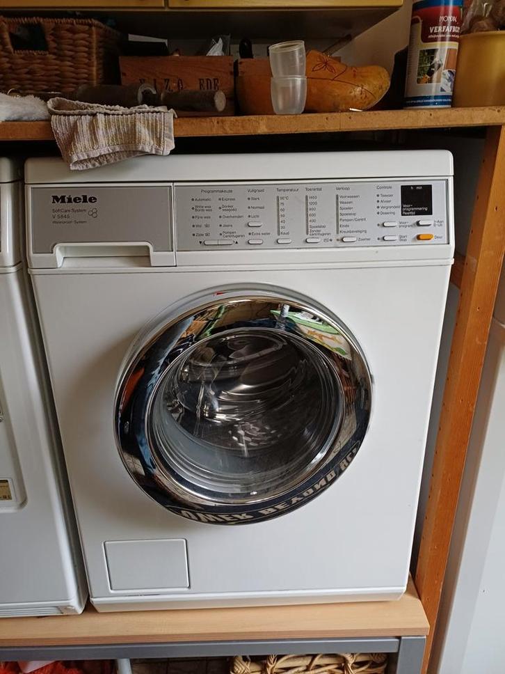 Defecte Miele V 5845 wasmachine, Witgoed en Apparatuur, Wasmachines, 85 tot 90 cm, 1200 tot 1600 toeren, Ophalen