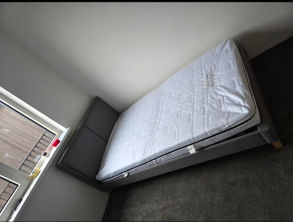 Zo goed als nieuw! Twijfelaar bed met lattenbodem en matras, Ophalen, Twijfelaar, 120 cm