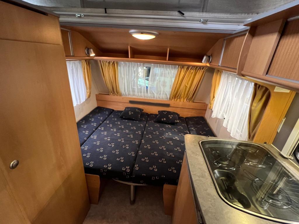 Kip Vision 41 T luifel, hefdak, zeer netjes, eerste eigenaar, Schokbreker, Standaardzit, Kip, Bedrijf