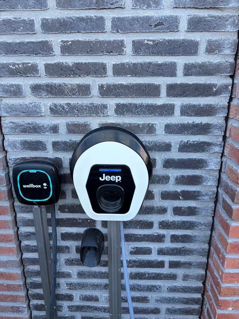 Jeep laadpaal, Ophalen of Verzenden, Gebruikt, Laadpaal