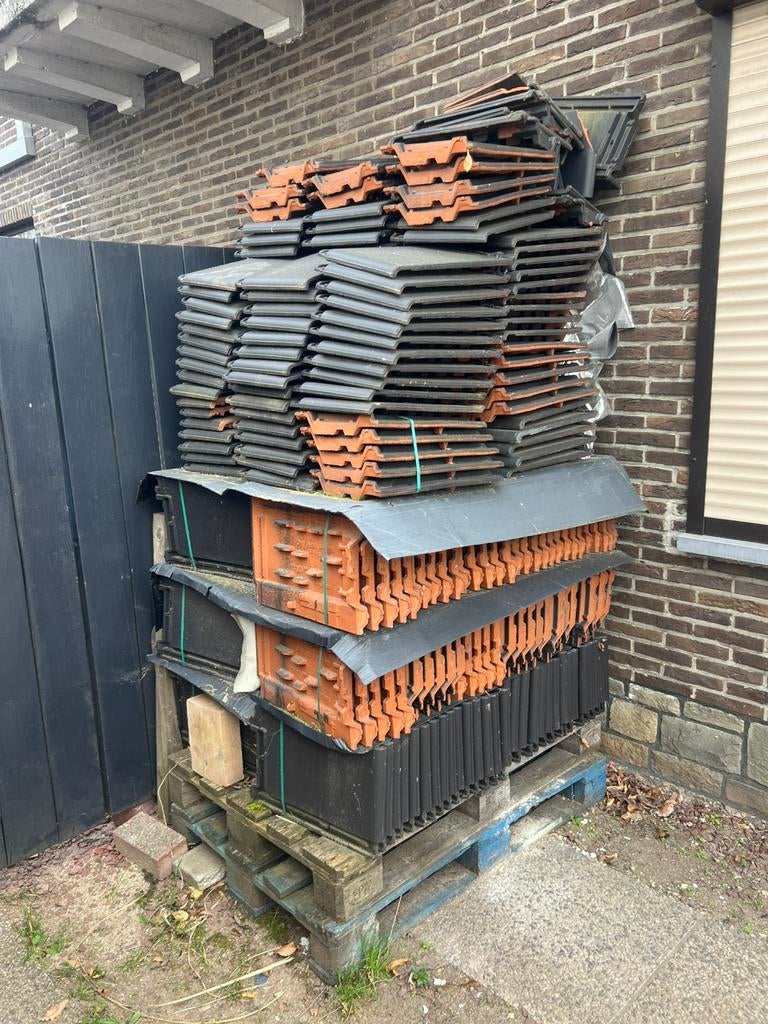 Roben Bergamo dakpannen zwart, Ophalen, Steen of Klei, Zwart, Nieuw