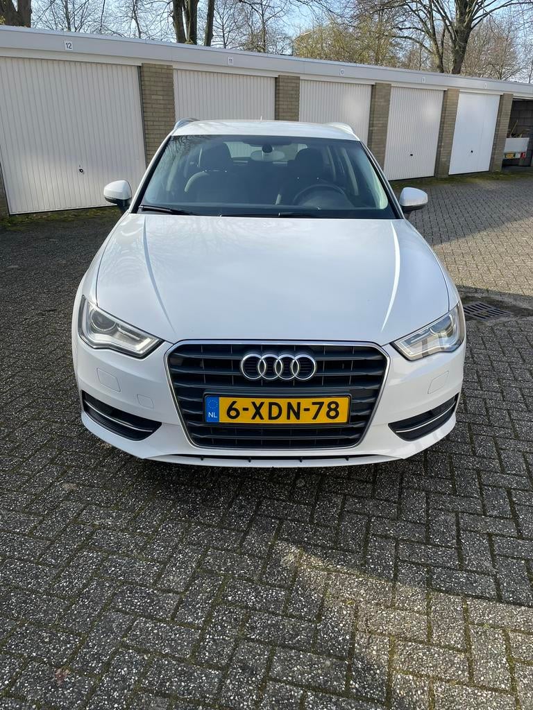 Audi A3 1.4TFSI G-tron DSG 2014 Wit, Auto's, Stof, 4 cilinders, CNG (Aardgas), Wit