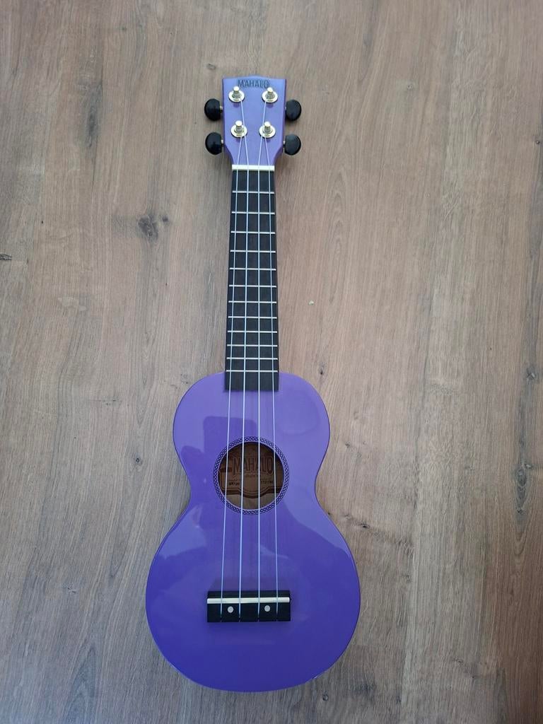 Mooie paarse Ukelele - Mahalo, Muziek en Instrumenten, Ophalen of Verzenden