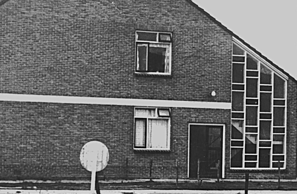 983599 Oude Tonge 1967 ZH Bernhardstraat  Zegel Deltawerken, Verzamelen, Ansichtkaarten | Nederland, Ophalen of Verzenden, 1960 tot 1980