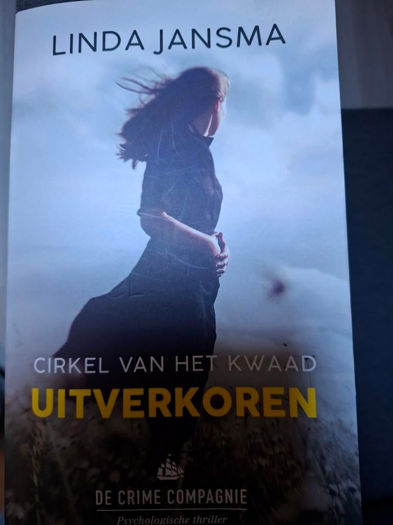 Linda Jansma - Cirkel van het Kwaad: Uitverkoren, Boeken, Ophalen of Verzenden, Zo goed als nieuw, Linda Jansma, Nederland