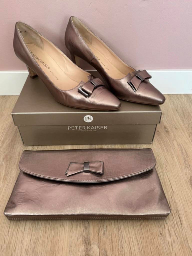 Peter Kaiser | Pump maat 41 met bijpassende clutch, Kleding | Dames, Schoenen, Pumps, Overige kleuren, Ophalen of Verzenden, Gedragen