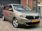 Dacia Lodgy 1.2 TCe Prestige 5p.|NAVI|AIRCO|NAP|Trekhaak|LM, Auto's, Dacia, Voorwielaandrijving, Euro 5, Gebruikt, 4 cilinders