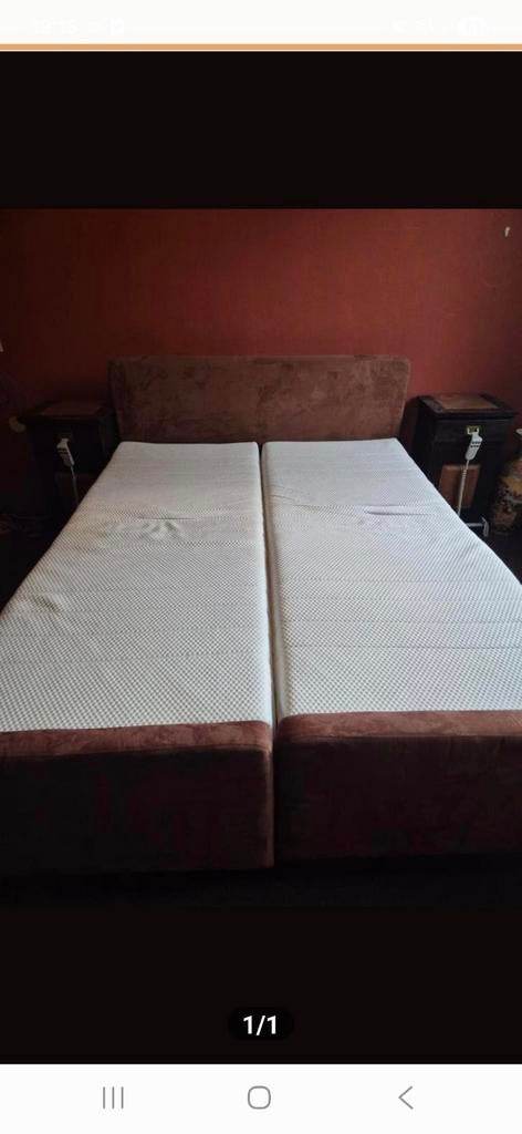 Elektrische 2-persoons boxspring inclusief matrassen, Huis en Inrichting, Ophalen, Gebruikt, Bruin, Tweepersoons