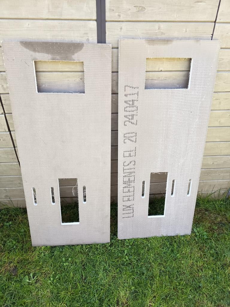 2x Wedi toilet bouwplaat met uitsparingen, Doe-het-zelf en Verbouw, Ophalen of Verzenden, Gebruikt