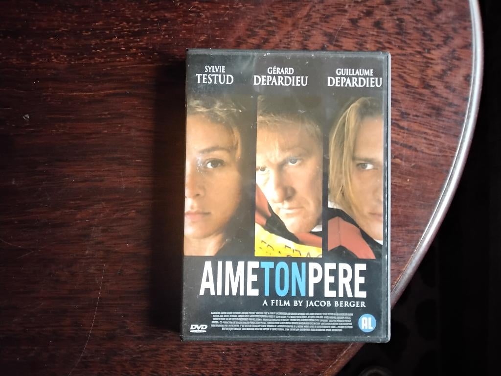 Aime ton pere, origineel, Alle leeftijden, Ophalen of Verzenden, Zo goed als nieuw, Drama