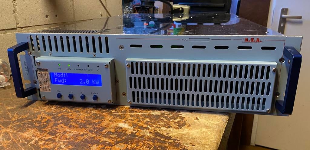 RVR TEX2000-LCD Mosfet All-in One 2KW, Telecommunicatie, Zenders en Ontvangers, Ophalen, Gebruikt, Zender