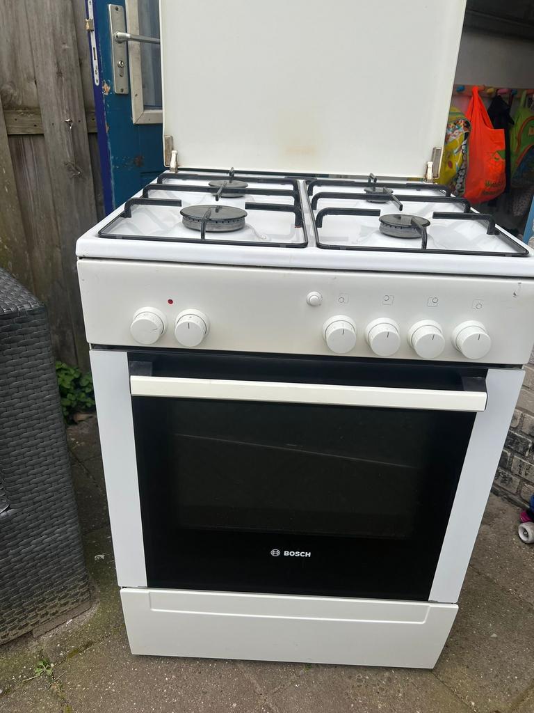 Gasfornuis van Bosch, Witgoed en Apparatuur, Fornuizen, Ophalen, Gebruikt, 60 cm of meer, 4 kookzones