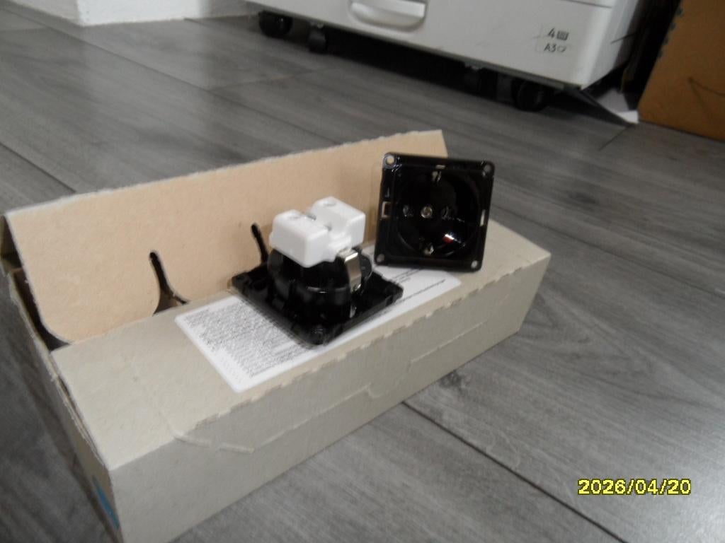 inbouw stopcontact zwart, Ophalen of Verzenden, Nieuw, Stopcontact