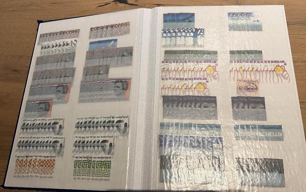 Nederland grote partij verzamelingen en voorraadboeken 1-3, Postzegels en Munten, Ophalen of Verzenden