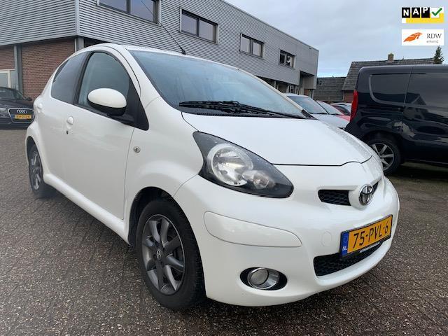 Toyota Aygo 1.0-12V Dynamic AUTOMAAT 2011 ! GERESERVEERD !, Auto's, Toyota, Bedrijf, Te koop, Aygo, ABS, Airbags, Airconditioning